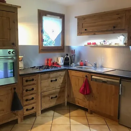 Apt Or Chalet Near The Slopes Апартаменти